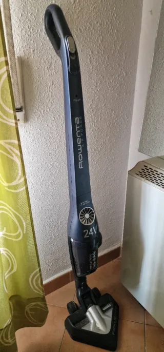 Aspirador Rowenta Air Force 24V en perfecto estado