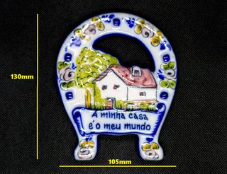 Ferradura vintage da fábrica de loiça de Alcobaça