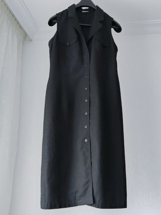 Vestido negro sin mangas