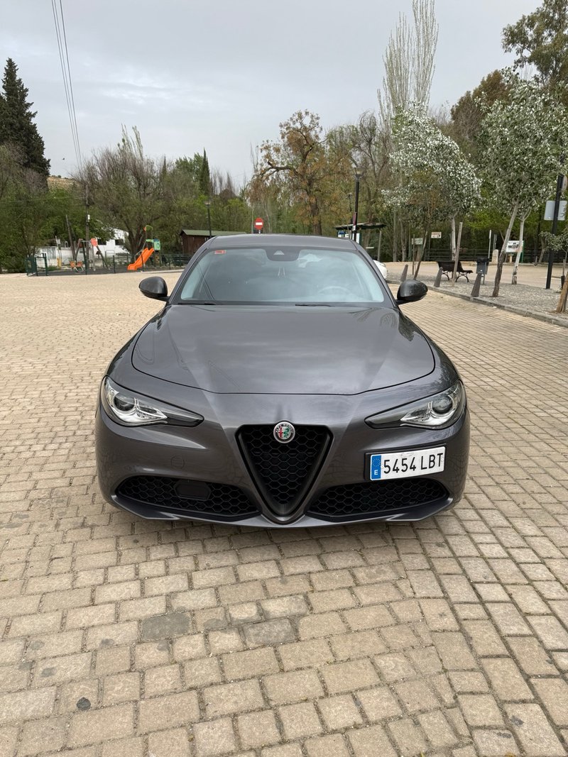 Alfa Romeo Giulia - foto 1