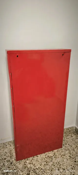 Zapatero metálico rojo Alto 104 Ancho 51 Fondo 15