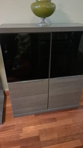 Aparador moderno gris y negro