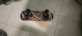 Patinete skate rojo para niños