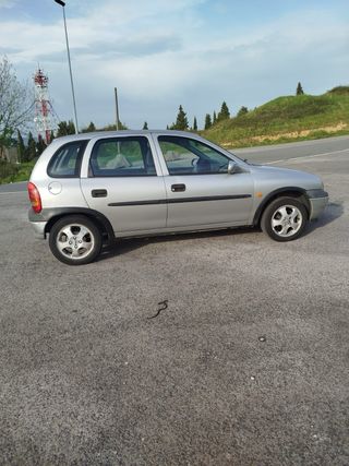 Opel Corsa B 2000