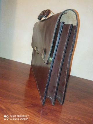 Maletín de cuero marrón nuevo