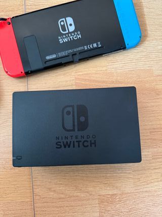 Nintendo Switch + Dock + Mando + Caja