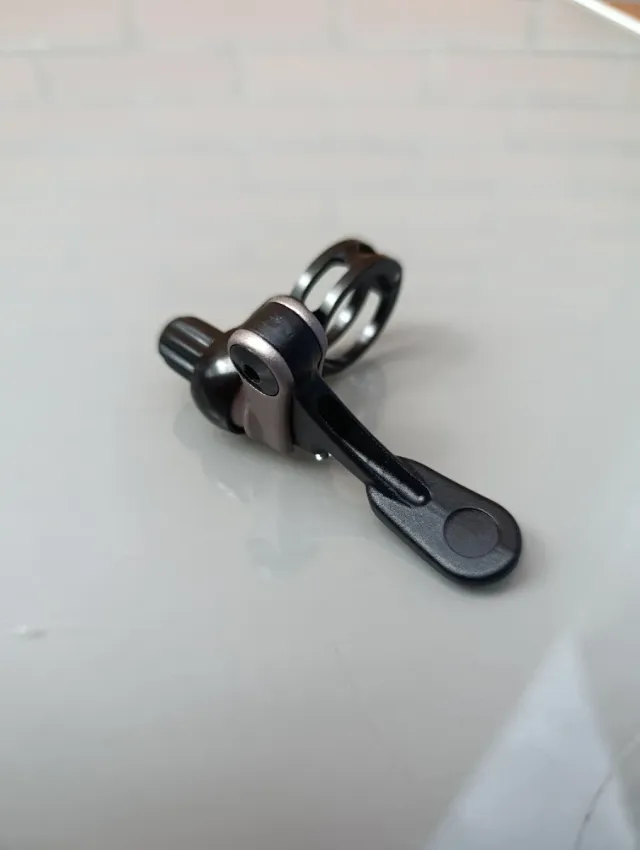 CRANK BROTHERS Highline mando de tija hidráulica.