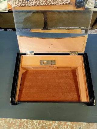 Caja Humificadora Cohiba Madera y Cristal