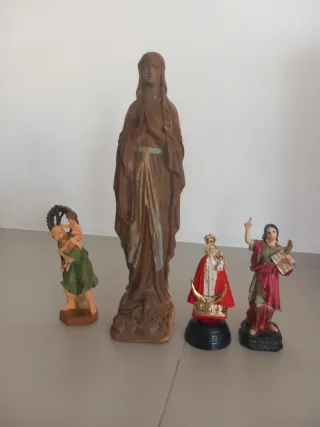 Figuras religiosas vírgenes