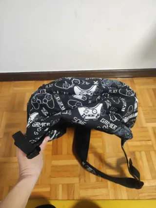 Mochila CoolPack gamer con cremalleras