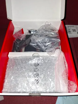 Nintendo Switch + Estuche Mario Kart