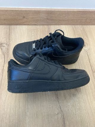 Nike Air Force 1 Negras Talla 38