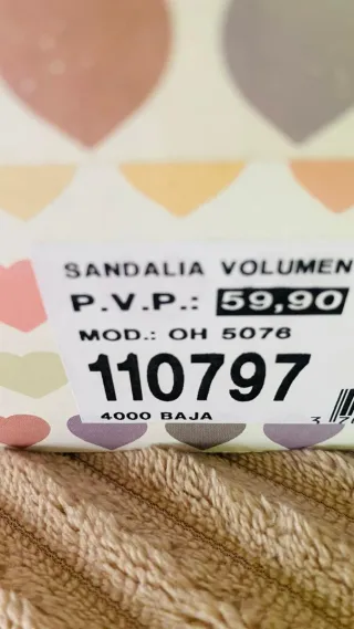 Sandalias de piel beige