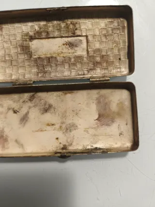 Scatolina porta fazzoletti o rasoi monili d'epoca