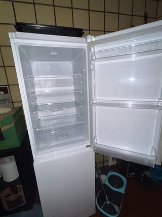 Nevera Beko buen estado función perfecto