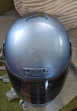 Casco de moto azul
