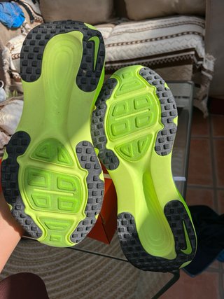 Nike ZoomX Vomero PLUS Verde/Blanco