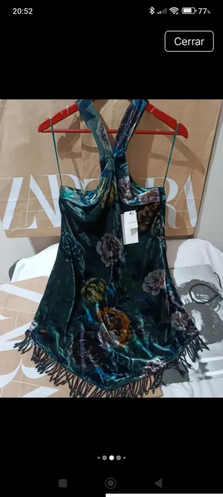 Vestido Zara verde floral con flecos