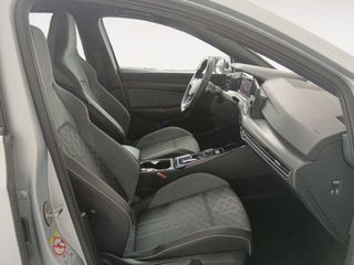Volkswagen Golf R-Line eTSI