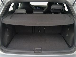 Volkswagen Golf R-Line eTSI