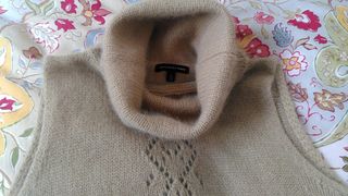 Jersey Massimo D. cuello alto beige dorado angora