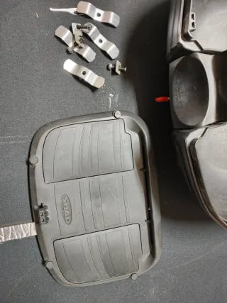 Baúl Shad 37L Negro