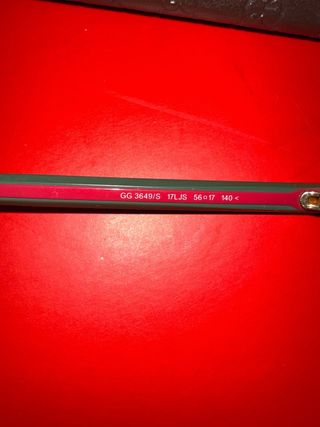 Gafas de sol Gucci negras y marrones