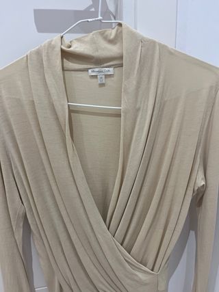 Top Massimo Dutti cruzado beige XS