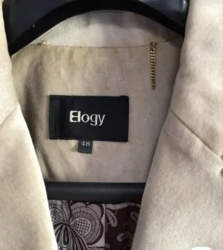 Chaqueta Elogy Terciopelo Beige