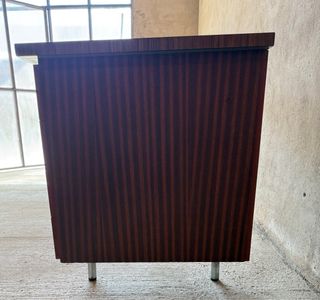 Escritorio madera y metal 4 cajones