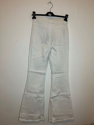 Pantaloni Zara bianchi a zampa