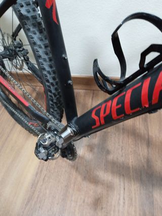 Bicicleta Montaña Specialized Negra/Roja