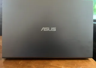 Ordenador portátil ASUS gris