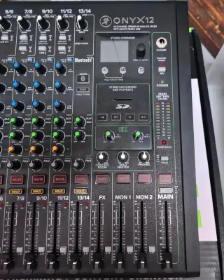 Mixer Analogico Mackie Onyx12