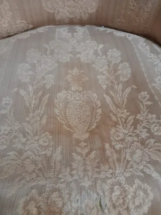 Sillón vintage tapizado beige