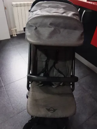 Silla de paseo Mini y bicicleta.