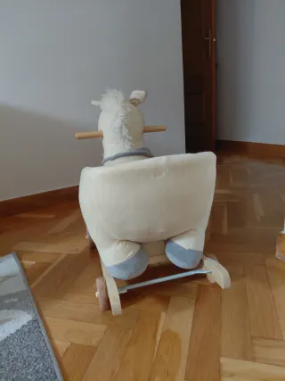 Caballo balancín y correpasillos infantil