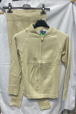 Conjunto deportivo negro Talla S/M