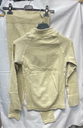 Conjunto deportivo negro Talla S/M