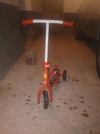 Patín infantil rojo F10