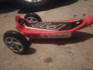 Patín infantil rojo F10