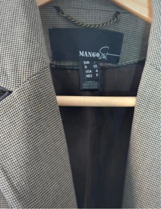 Blazer Mango Talla XS Marrón