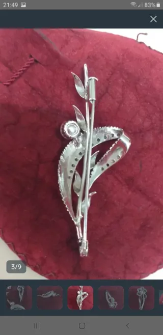 2 Broches Plateados Antiguos