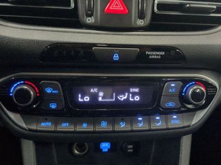 Hyundai i30 1.0 TGDI 48V Klass LRR 88 kW (120 CV)