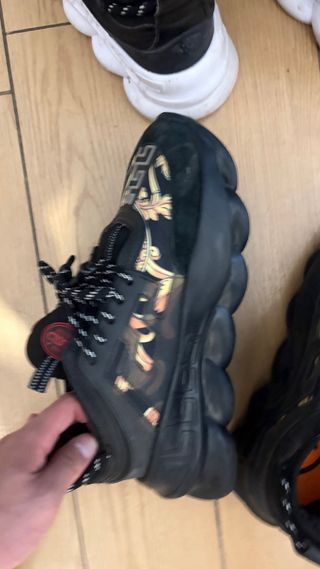 Versace Chain Reaction Oro Nero