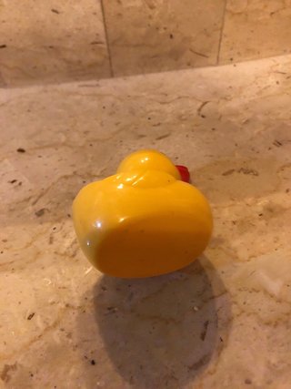 Paperella giocattolo gialla