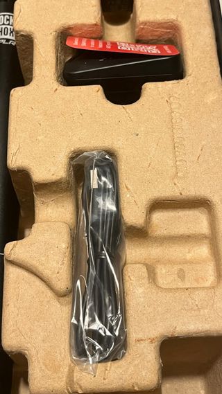 Tija RockShox Reverb Xplr 50mm con Mando + Regalo