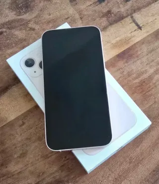 iPhone 13 128GB Rosa – Muy cuidado + extras