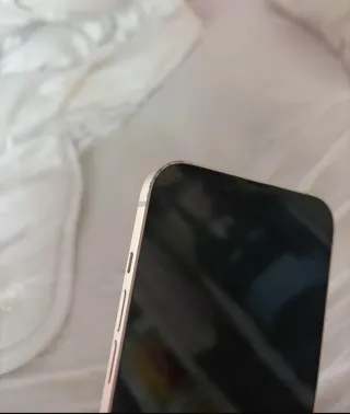 iPhone 13 128GB Rosa – Muy cuidado + extras