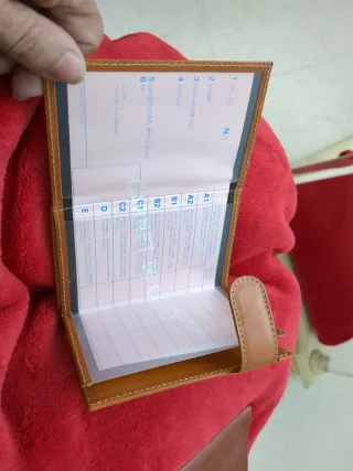 Cartera Piel Ubrique Marrón claro cosida a mano